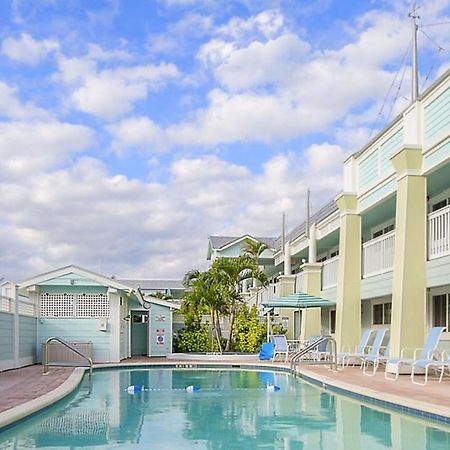 Resort Sixty-Six Holmes Beach Exteriér fotografie